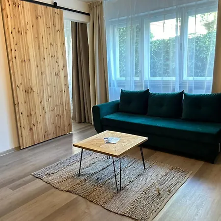 Apartment 1 In The Bank House